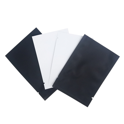 satın al Renkli Mat Siyah Beyaz Mylar Folyo Vakum Sıcaklık Kapalı Kapalı Çantalar Gıda Paketleri İçin Yırtıcı Çentikleri online manufacture